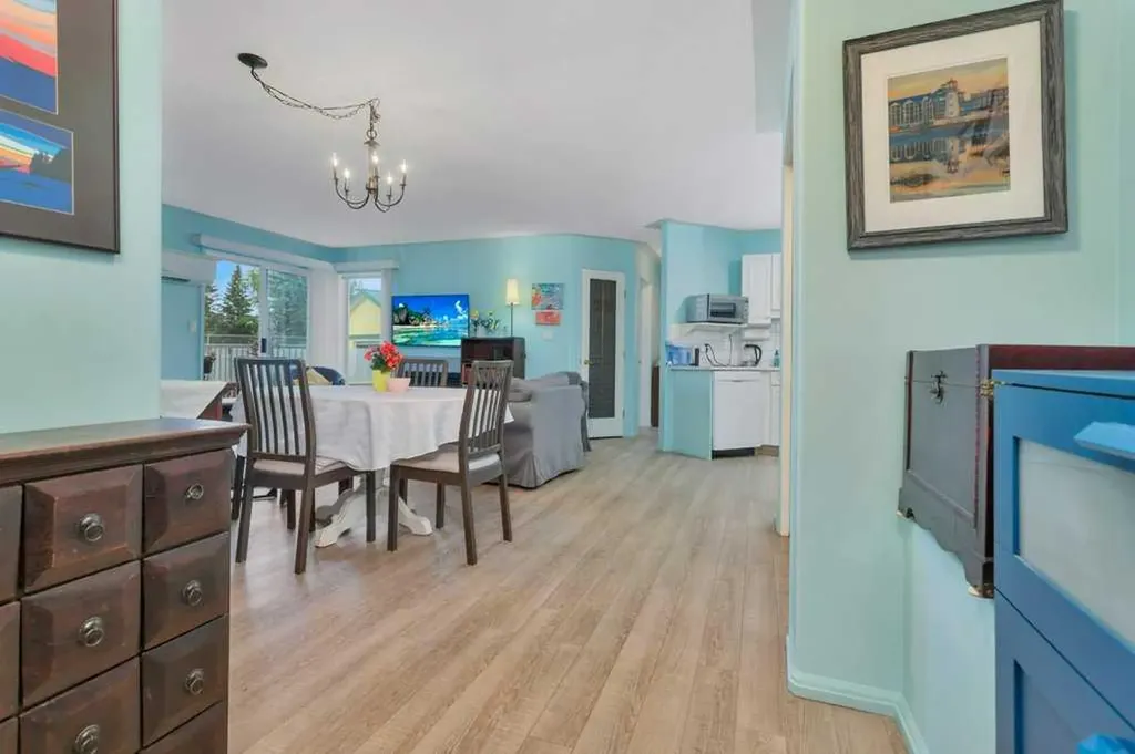 5435 Lakeshore Drive Sylvan Lake AB T4S1E8
