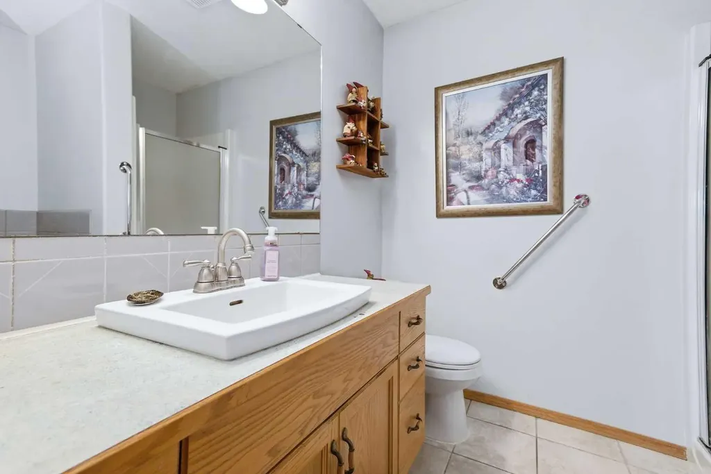 4318 60 Avenue Innisfail AB T4G 1L2