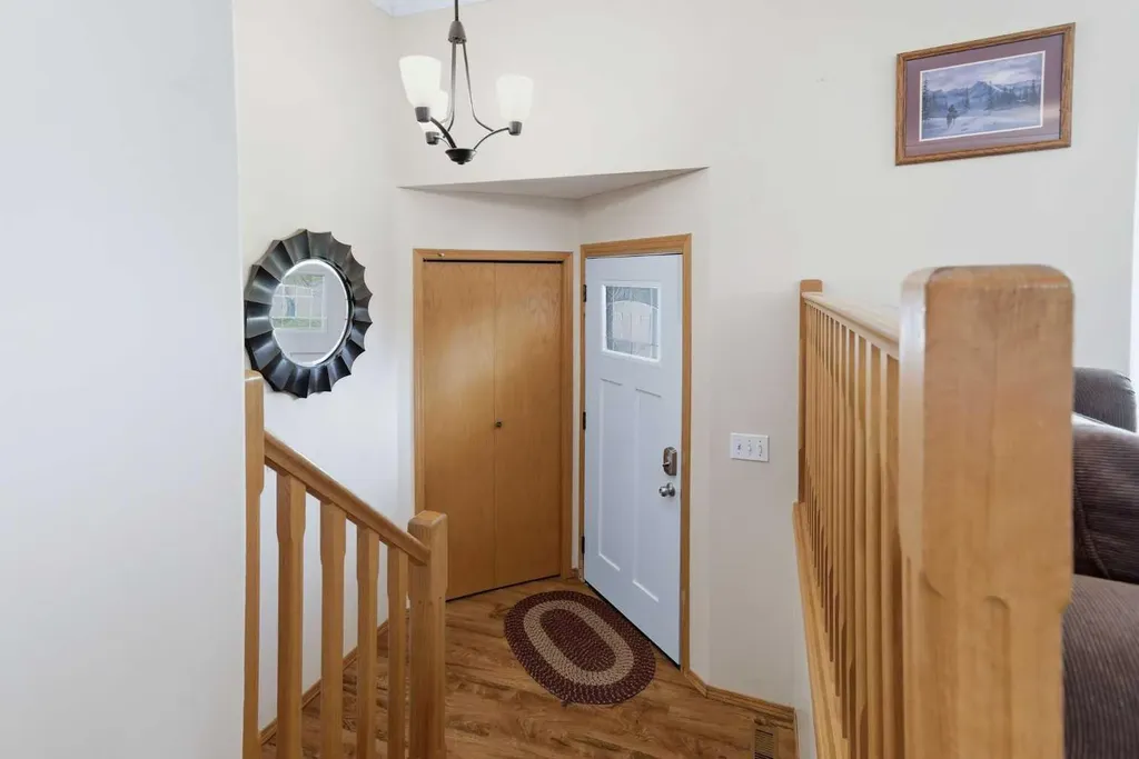 4318 60 Avenue Innisfail AB T4G 1L2