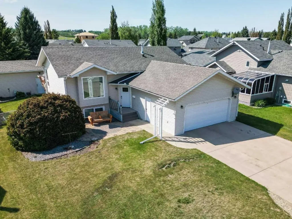 4318 60 Avenue Innisfail AB T4G 1L2