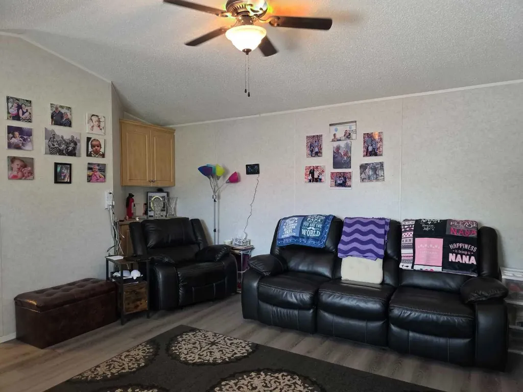 5012 53 Avenue Breton AB T0C 0P0