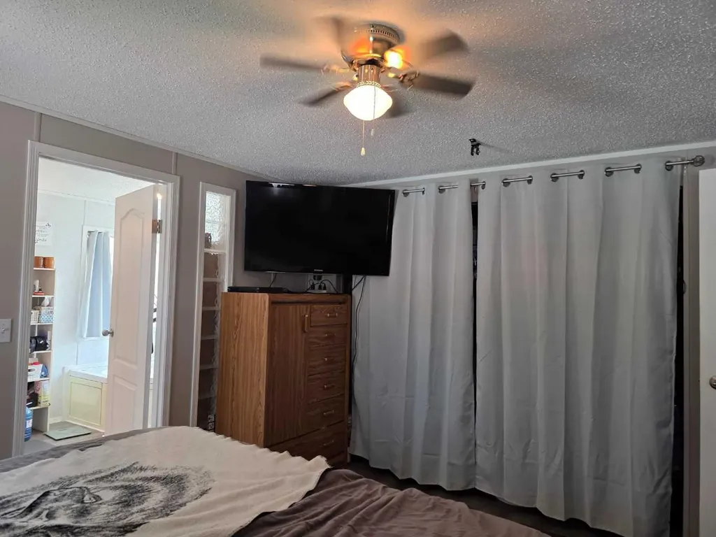 5012 53 Avenue Breton AB T0C 0P0
