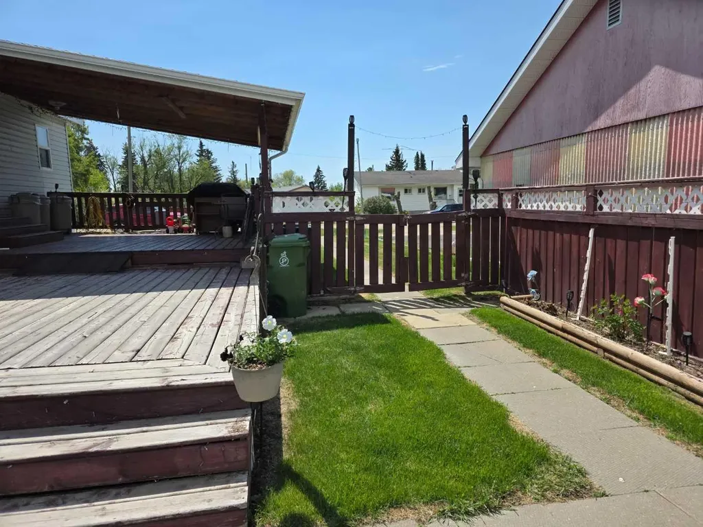 5012 53 Avenue Breton AB T0C 0P0