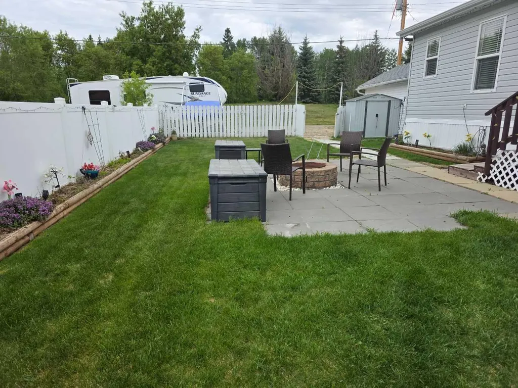 5012 53 Avenue Breton AB T0C 0P0
