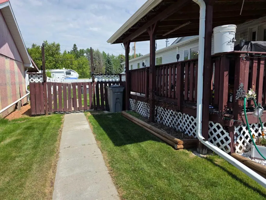 5012 53 Avenue Breton AB T0C 0P0