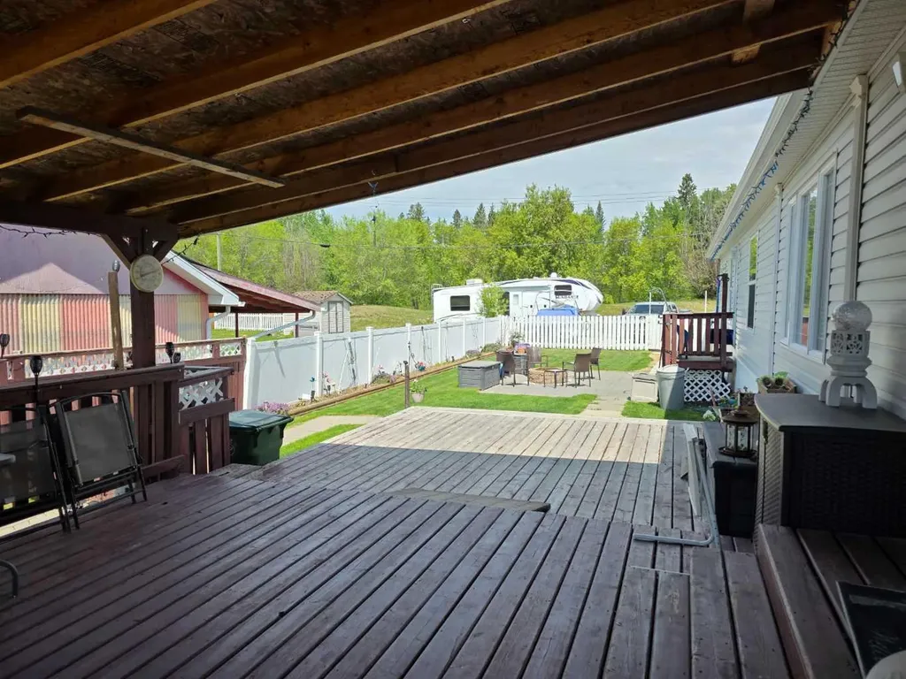 5012 53 Avenue Breton AB T0C 0P0