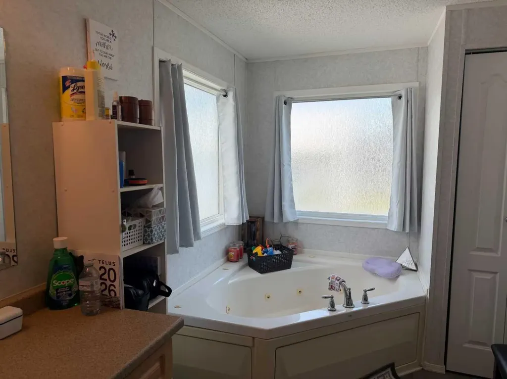 5012 53 Avenue Breton AB T0C 0P0