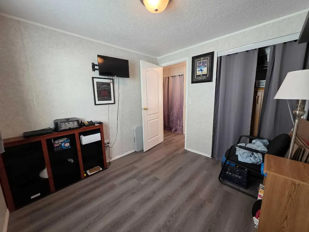 5012 53 Avenue Breton AB T0C 0P0