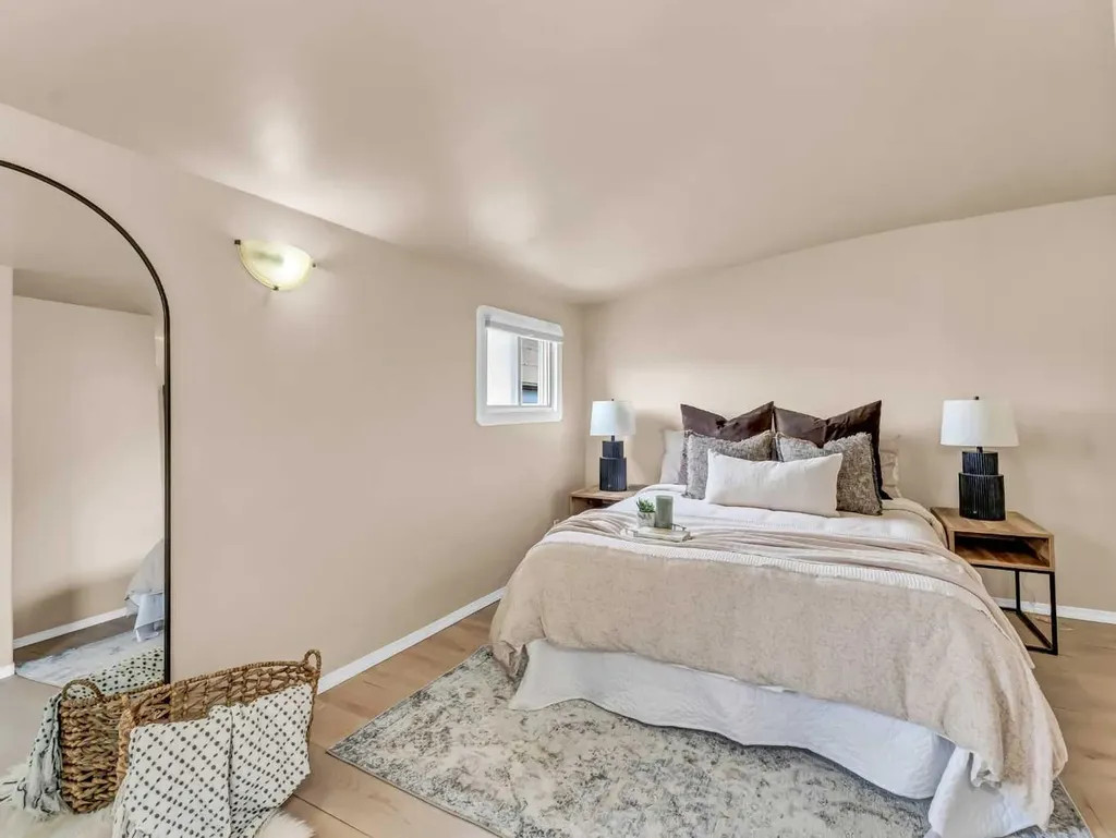 309 1 Street NW Redcliff AB T0J 2P2
