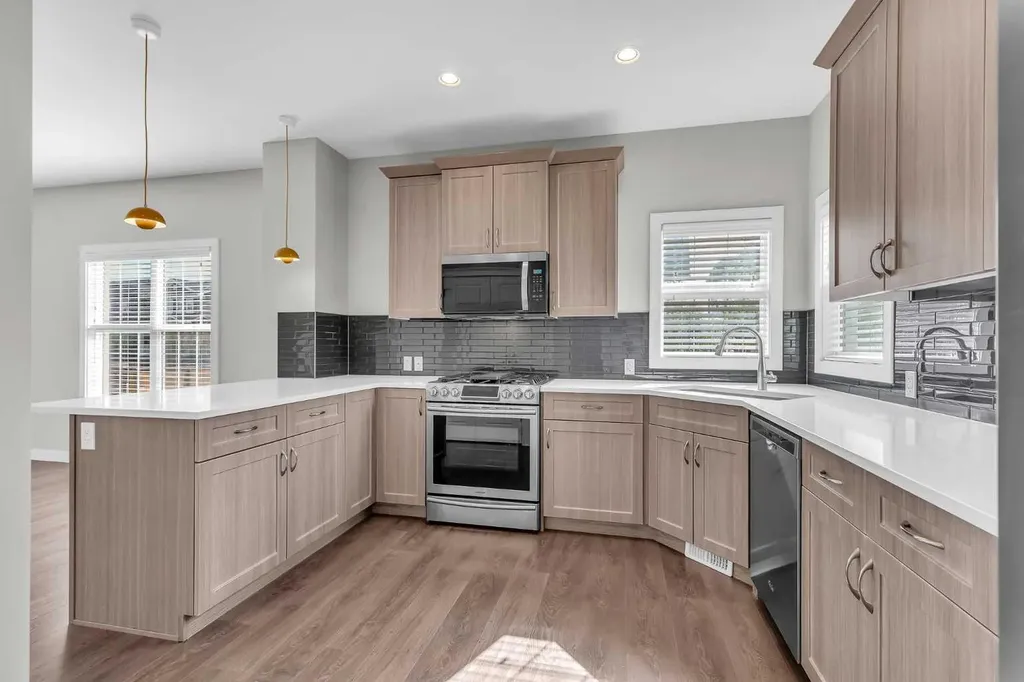 103 Ravensmoor Manor SE Airdrie AB T4A 0V8