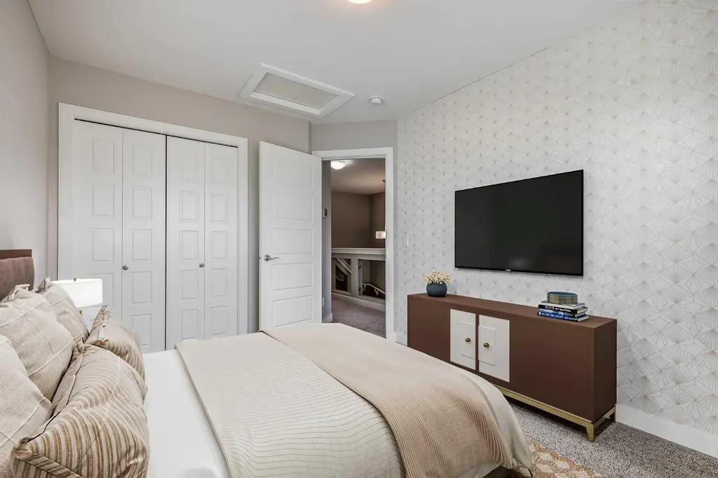 103 Ravensmoor Manor SE Airdrie AB T4A 0V8