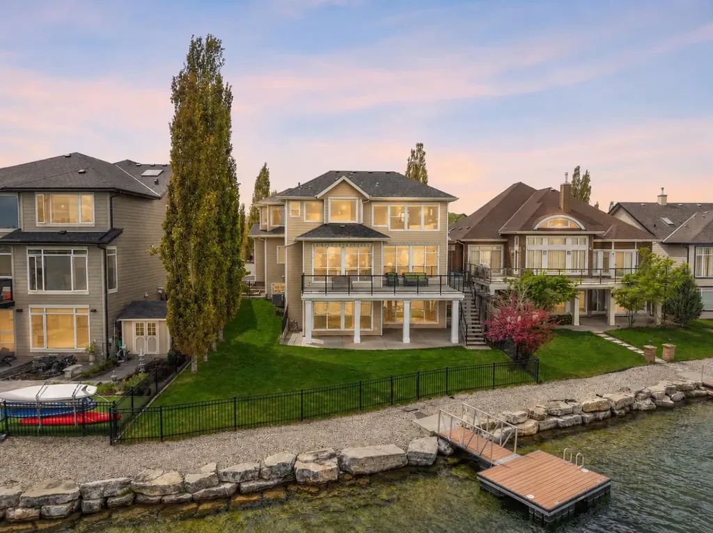 54 Auburn Sound Place SE Calgary AB T3M 0G1