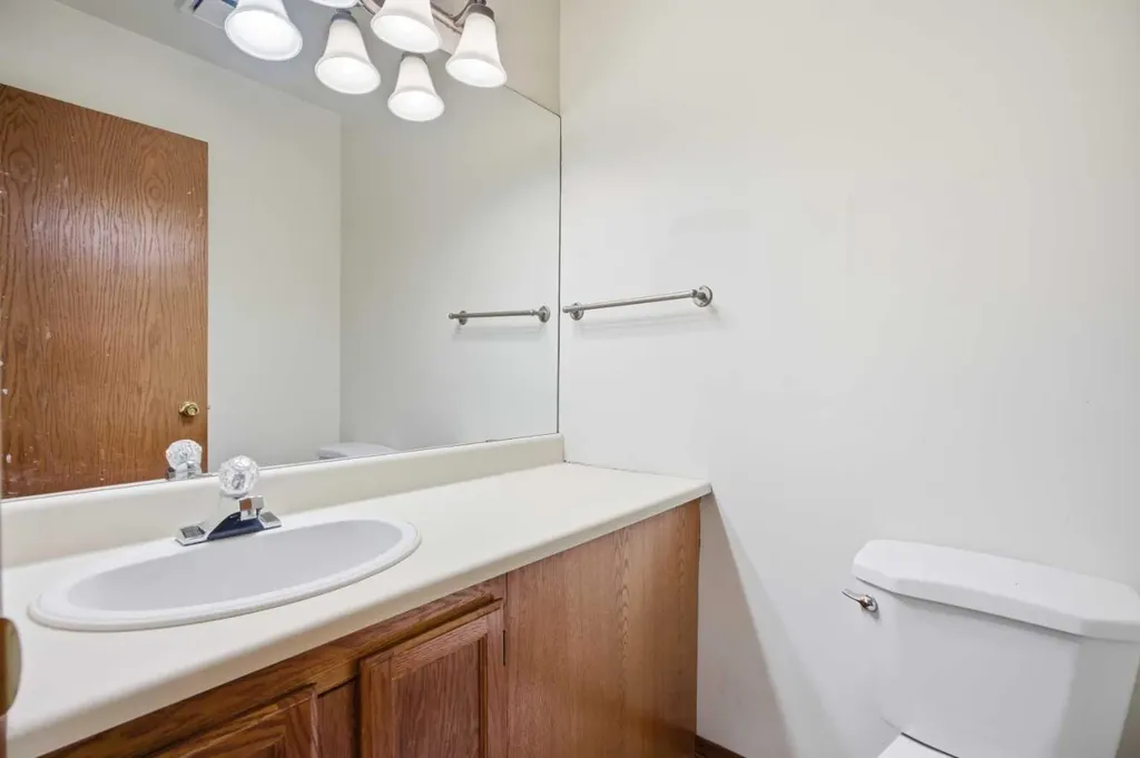 56 Whitworth Place NE Calgary AB T1Y 6C3