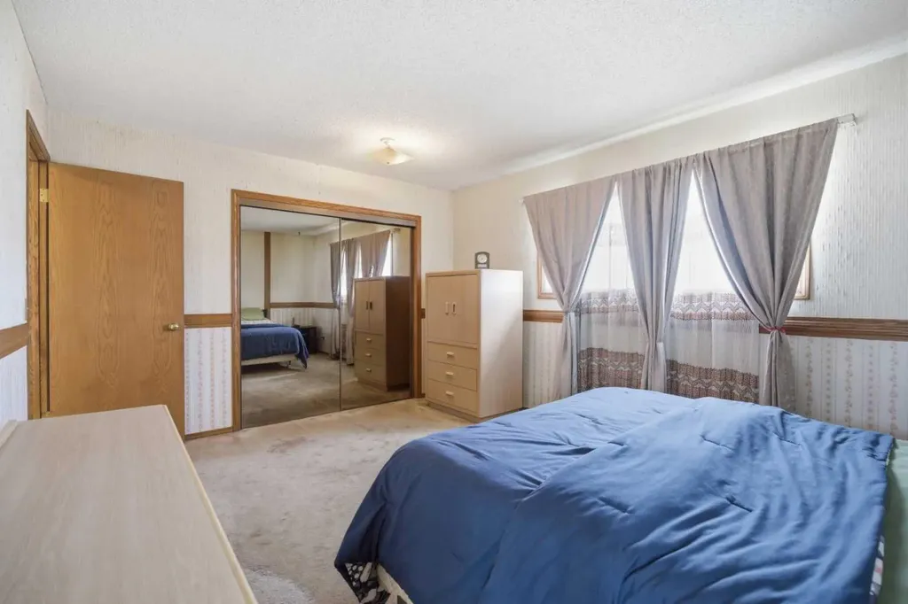 56 Whitworth Place NE Calgary AB T1Y 6C3