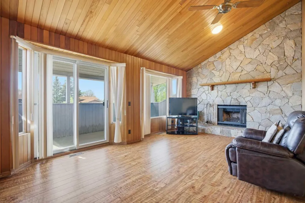 56 Whitworth Place NE Calgary AB T1Y 6C3