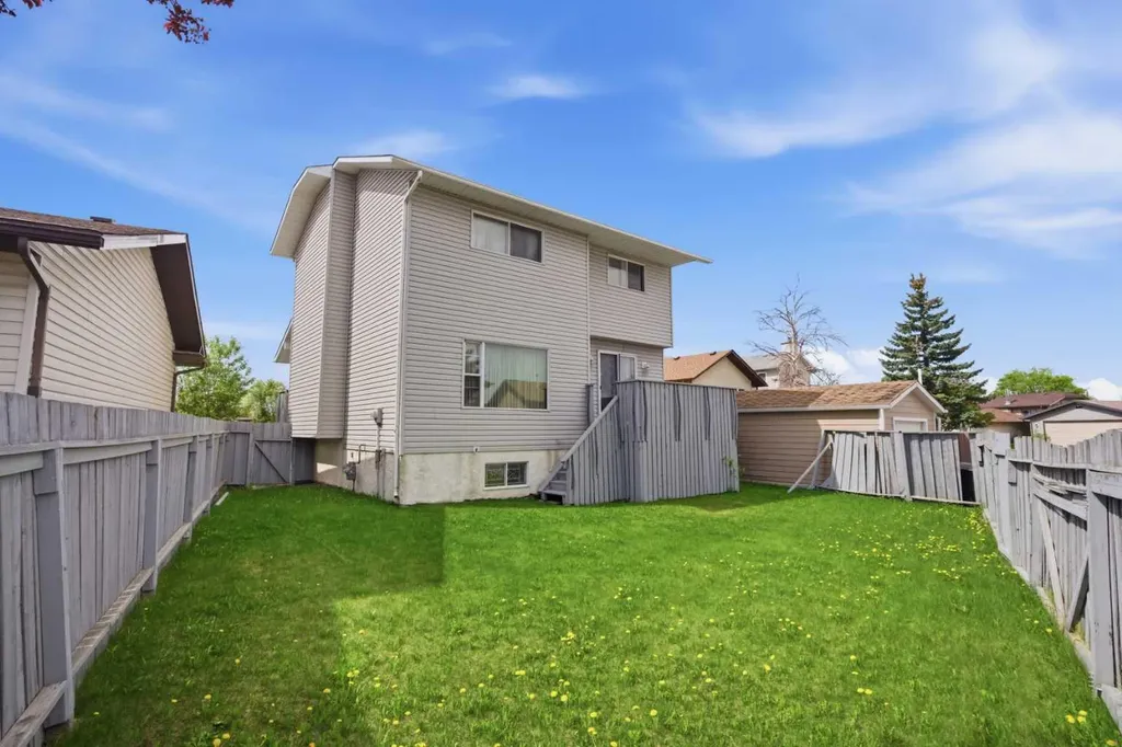 56 Whitworth Place NE Calgary AB T1Y 6C3