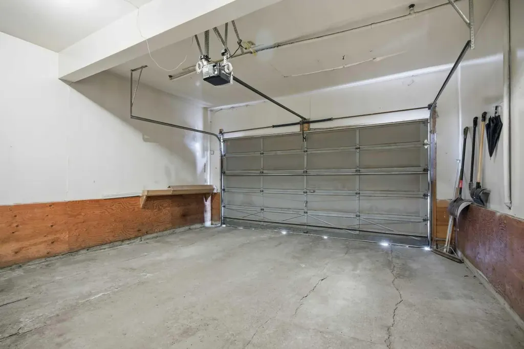 56 Whitworth Place NE Calgary AB T1Y 6C3