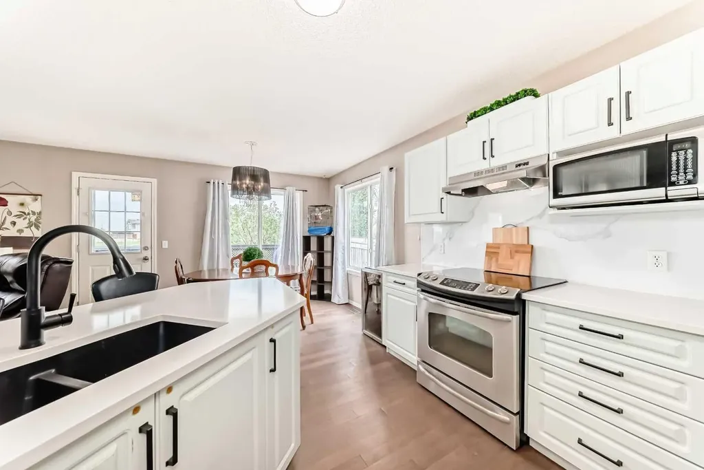 42 Chapalina Park Crescent SE Calgary AB T2X 3S2
