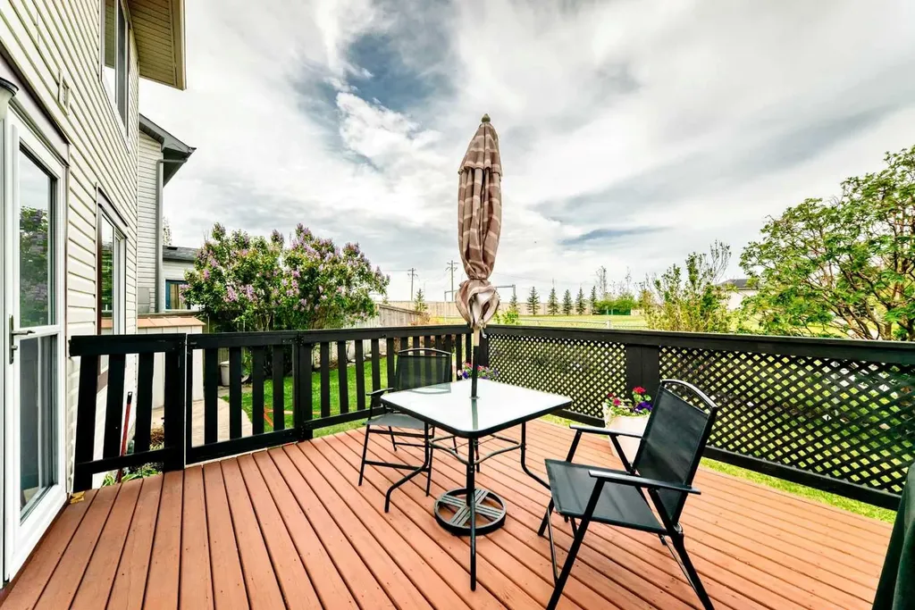 42 Chapalina Park Crescent SE Calgary AB T2X 3S2