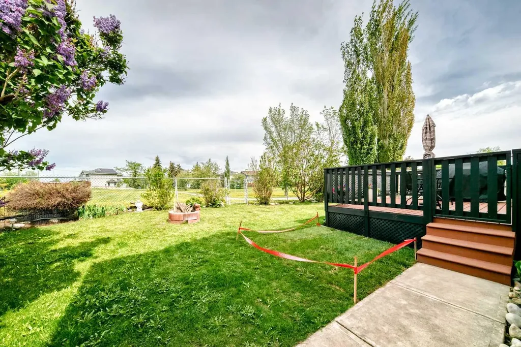 42 Chapalina Park Crescent SE Calgary AB T2X 3S2