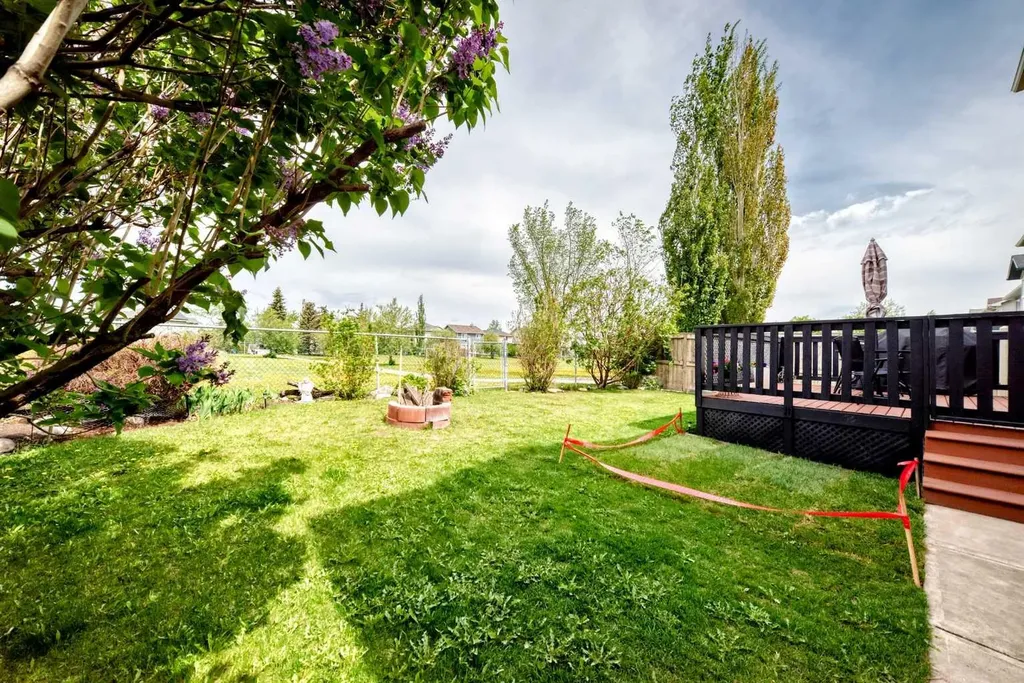 42 Chapalina Park Crescent SE Calgary AB T2X 3S2