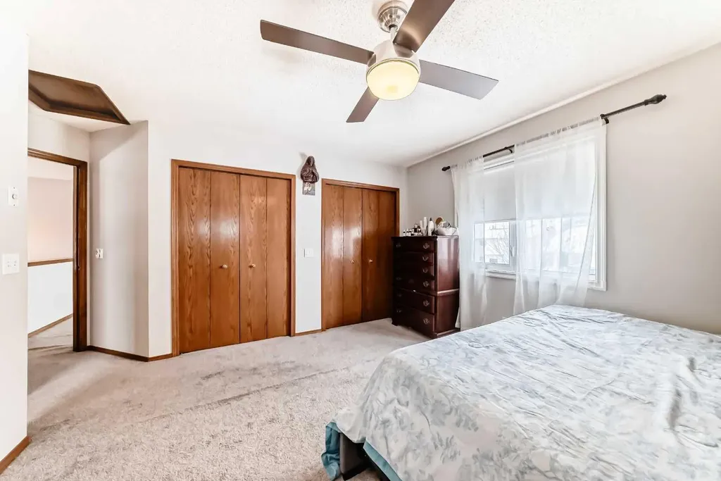 49 Applewood Court SE Calgary AB T2A 7P7
