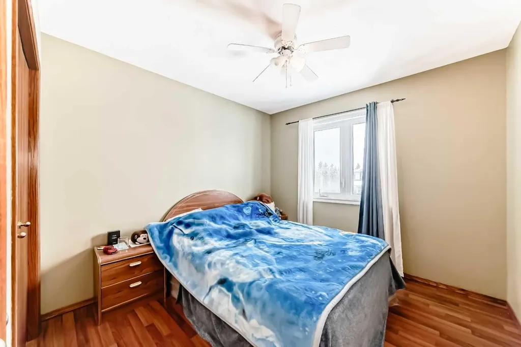 49 Applewood Court SE Calgary AB T2A 7P7