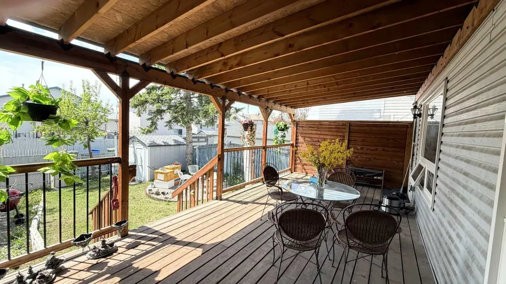 49 Applewood Court SE Calgary AB T2A 7P7