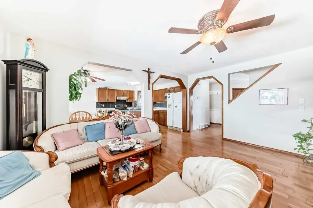 49 Applewood Court SE Calgary AB T2A 7P7