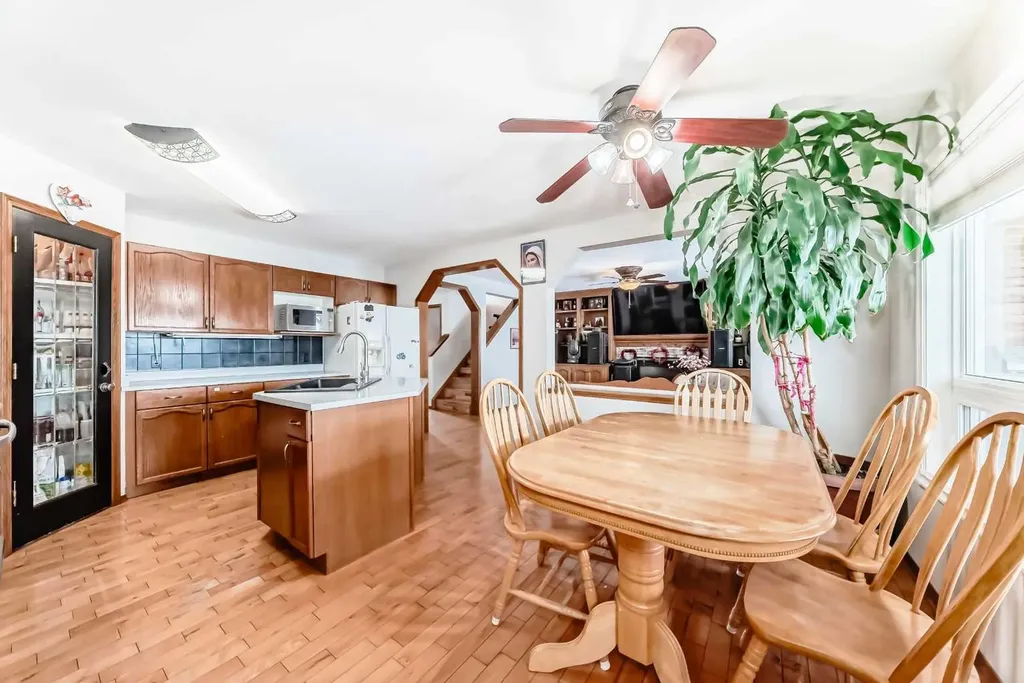 49 Applewood Court SE Calgary AB T2A 7P7