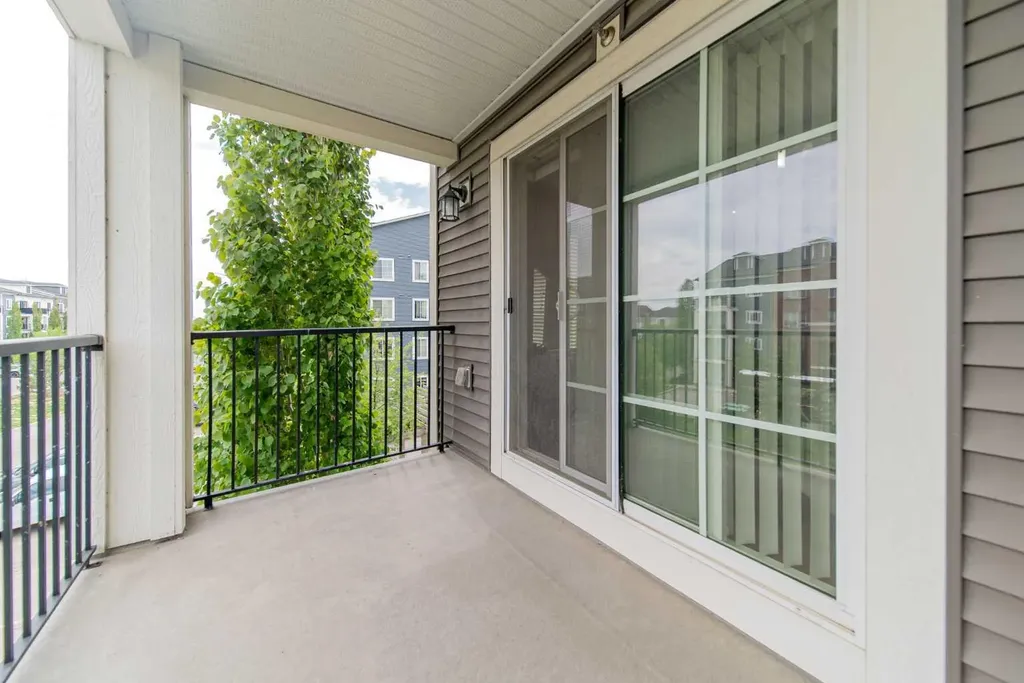 99 Copperstone Park SE Calgary AB T2Z 5C9