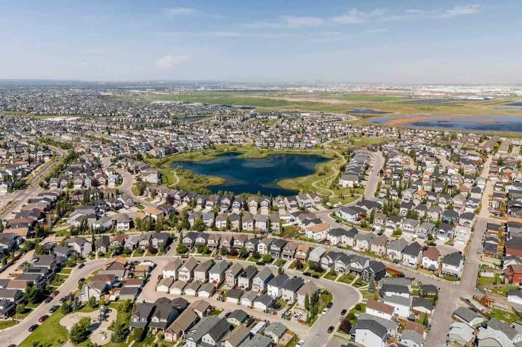 99 Copperstone Park SE Calgary AB T2Z 5C9