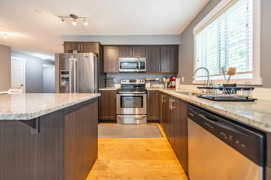 99 Copperstone Park SE Calgary AB T2Z 5C9