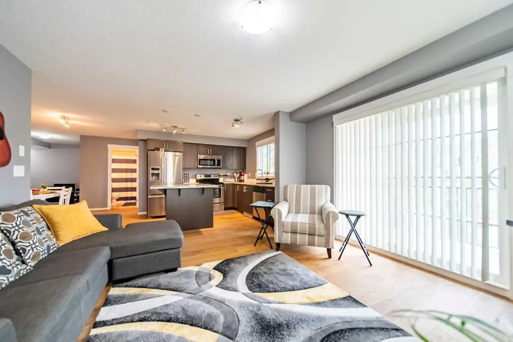 99 Copperstone Park SE Calgary AB T2Z 5C9