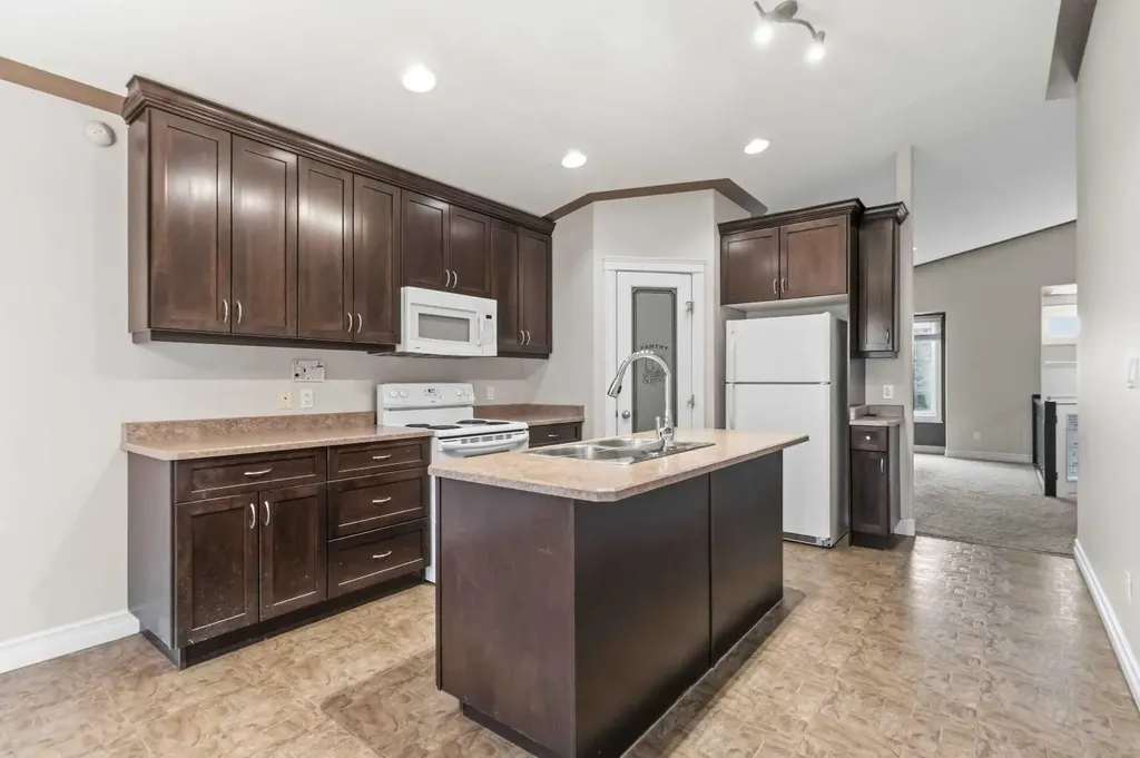 245 Elm Street Fort Mcmurray AB T9K 0K2