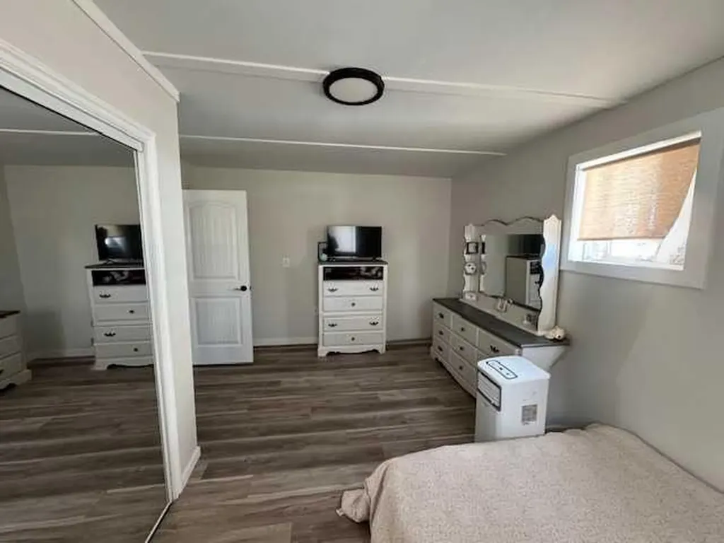 208 1 Street W Lashburn SK S0M 1M0