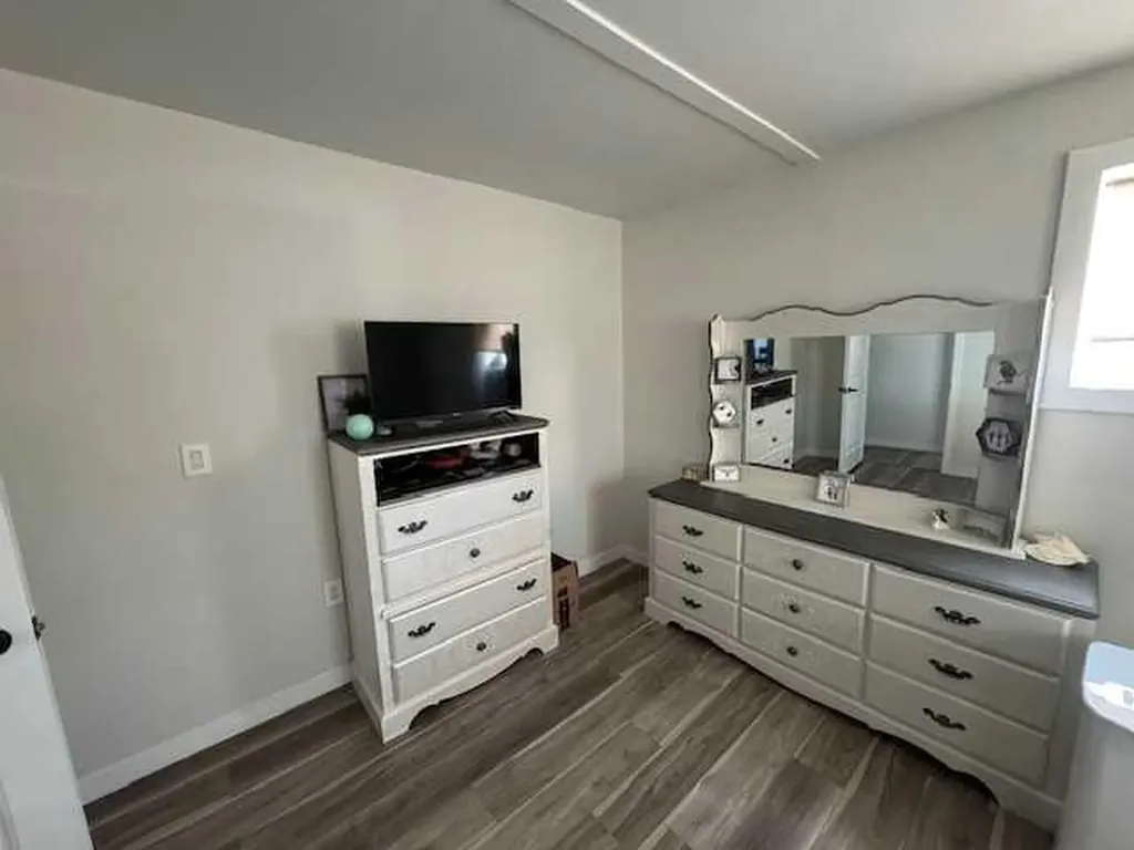 208 1 Street W Lashburn SK S0M 1M0