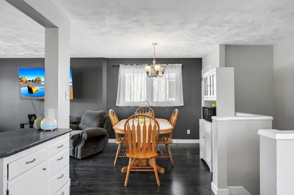 249 Acadia Drive SE Calgary AB T2J 0A6