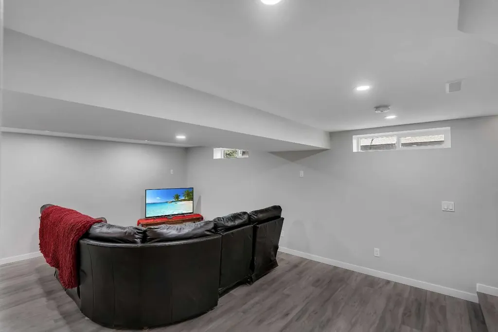 249 Acadia Drive SE Calgary AB T2J 0A6