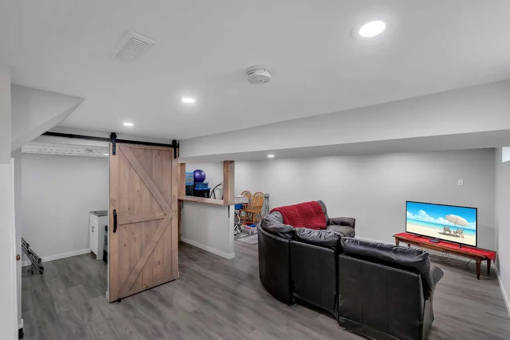 249 Acadia Drive SE Calgary AB T2J 0A6