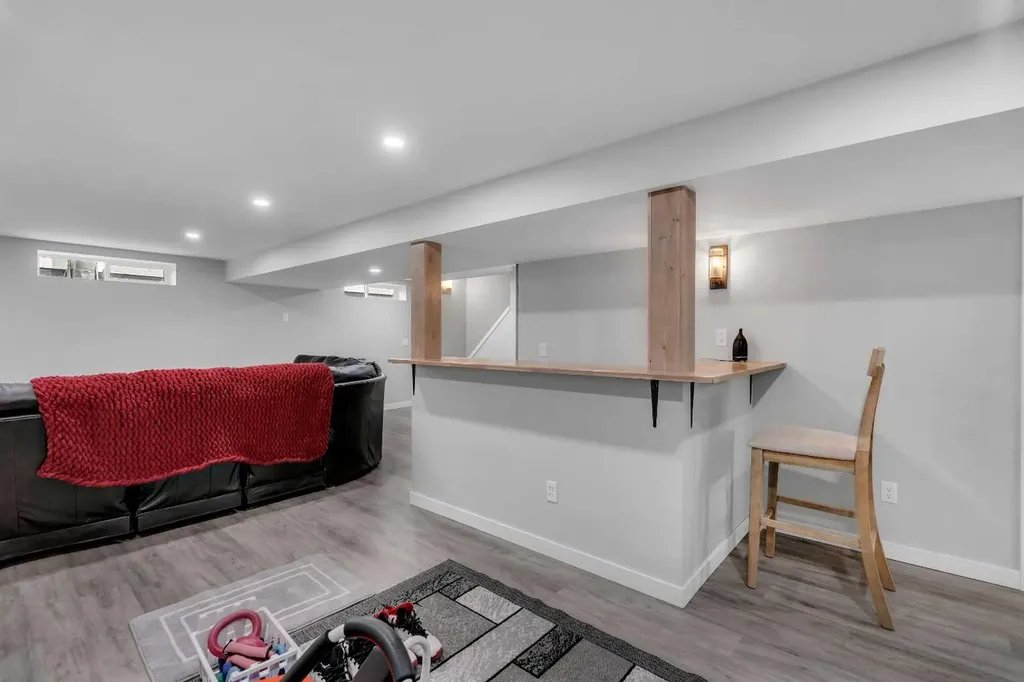249 Acadia Drive SE Calgary AB T2J 0A6