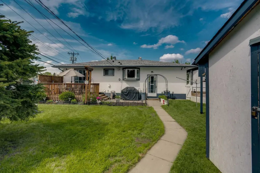 249 Acadia Drive SE Calgary AB T2J 0A6