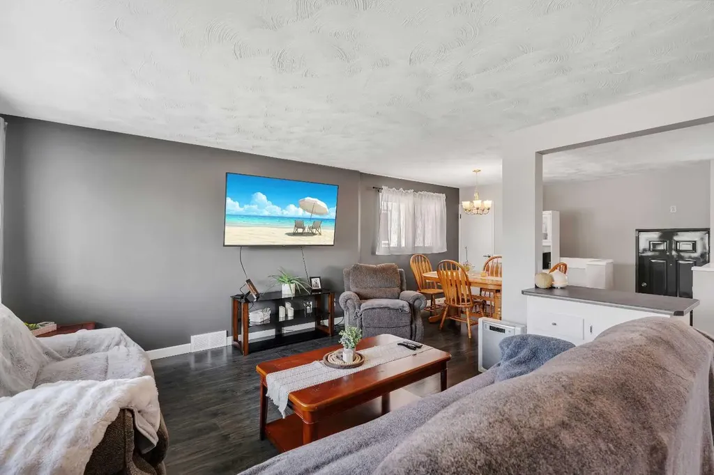 249 Acadia Drive SE Calgary AB T2J 0A6