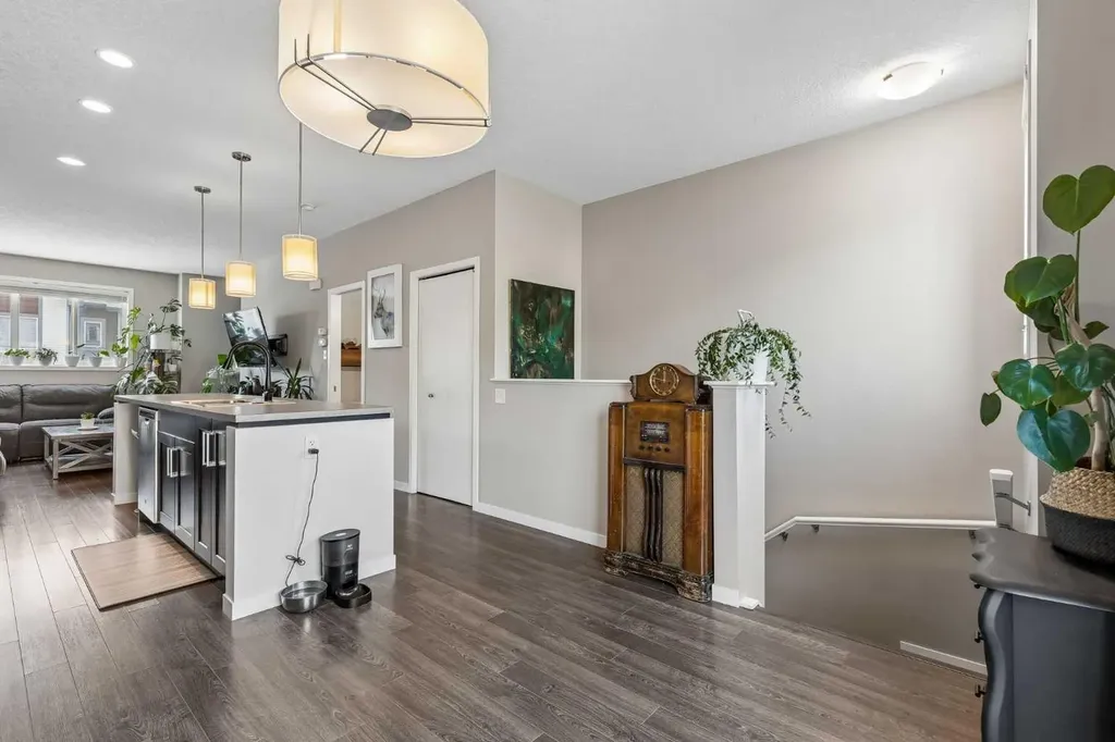 213 Copperpond Villas SE Calgary AB T2Z 5B9