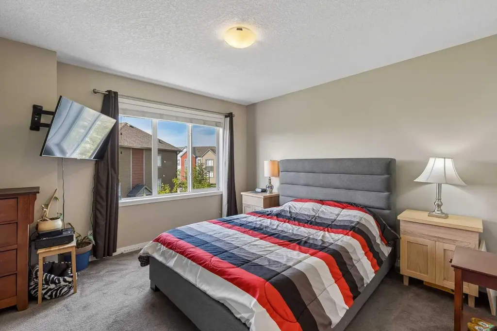 213 Copperpond Villas SE Calgary AB T2Z 5B9