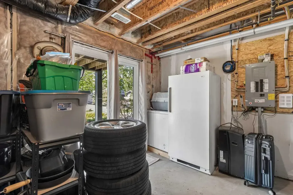 213 Copperpond Villas SE Calgary AB T2Z 5B9