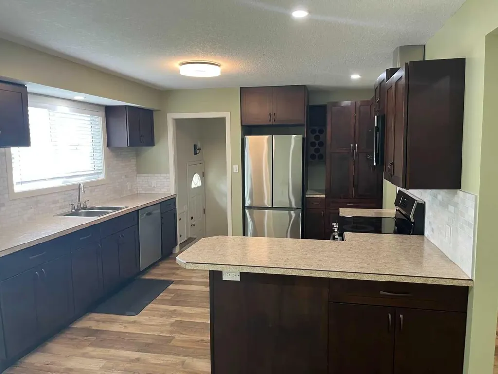 2015 Milne Drive NE Calgary AB T2E 6B7