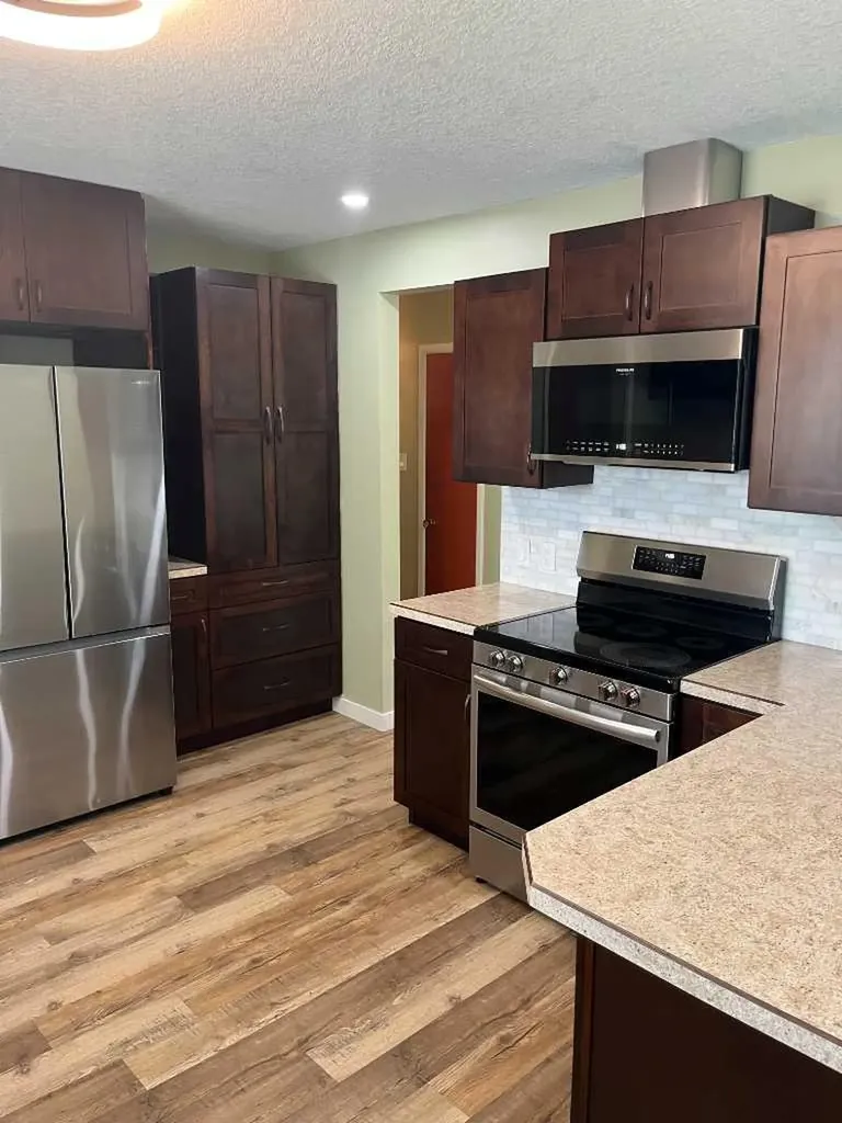 2015 Milne Drive NE Calgary AB T2E 6B7