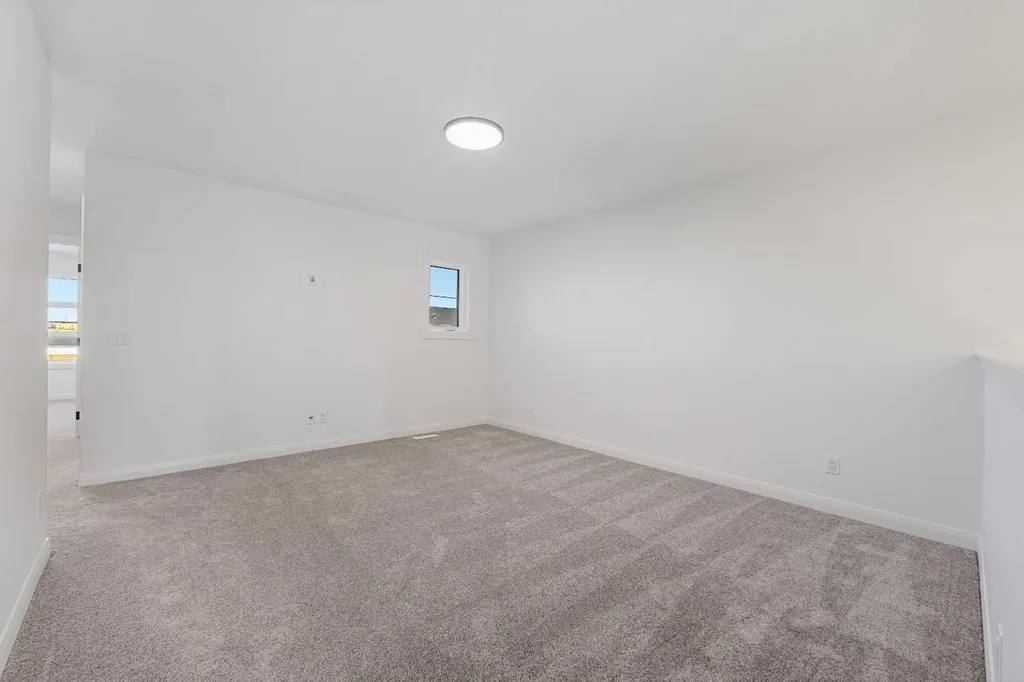 95 Dawson Wharf Mount Chestermere AB T1X 2X7