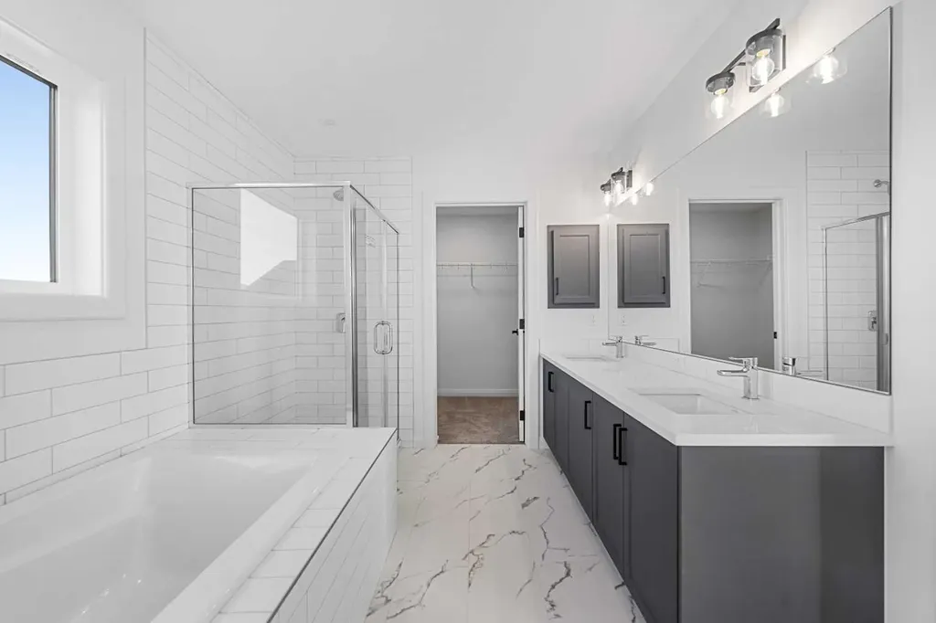 95 Dawson Wharf Mount Chestermere AB T1X 2X7